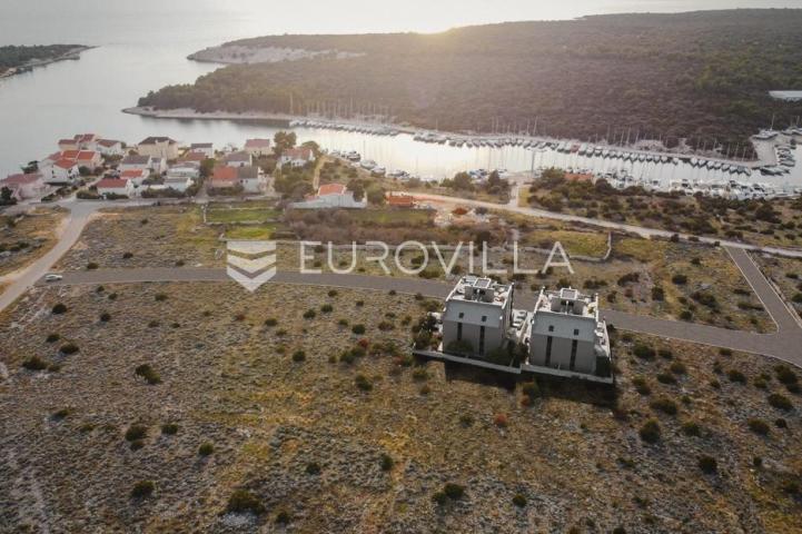 Pag, Šimuni, dvosoban stan 116,63 m² u prizemlju moderne zgrade