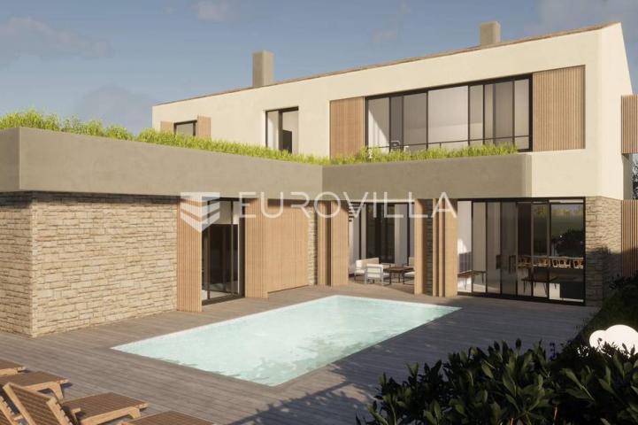 Istra, Gračišće, NOVOGRADNJA, ekskluzivna vila NKP 390 m2 s 2 bazena 
