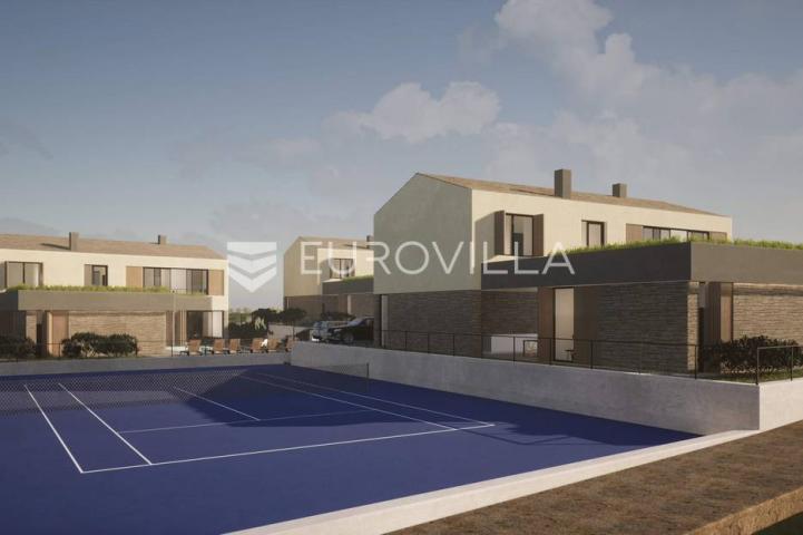 Istra, Gračišće, NOVOGRADNJA, ekskluzivna vila NKP 390 m2 s 2 bazena 