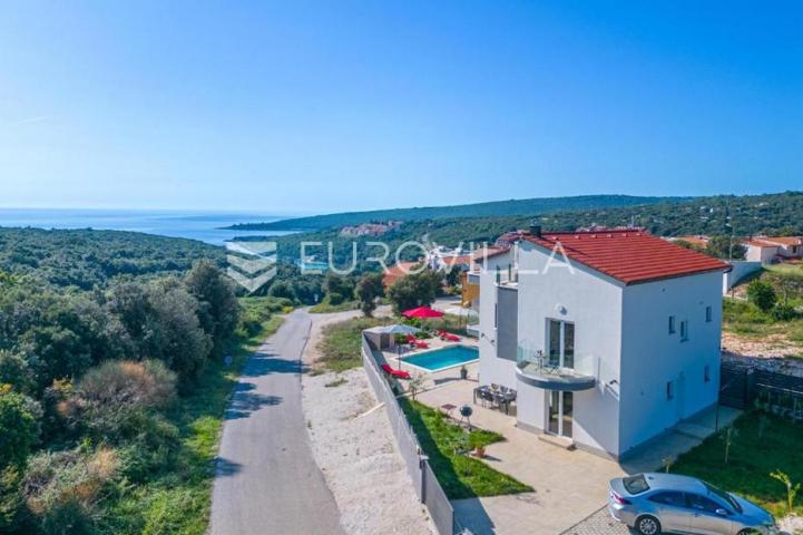 Istra, Duga uvala, vila s bazenom i pogledom na more