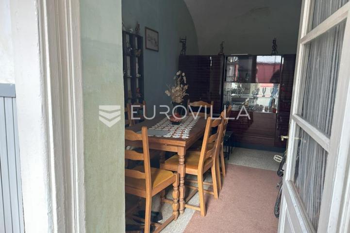 Požega, izvanredna investicijska prilika u strogom centru Požege