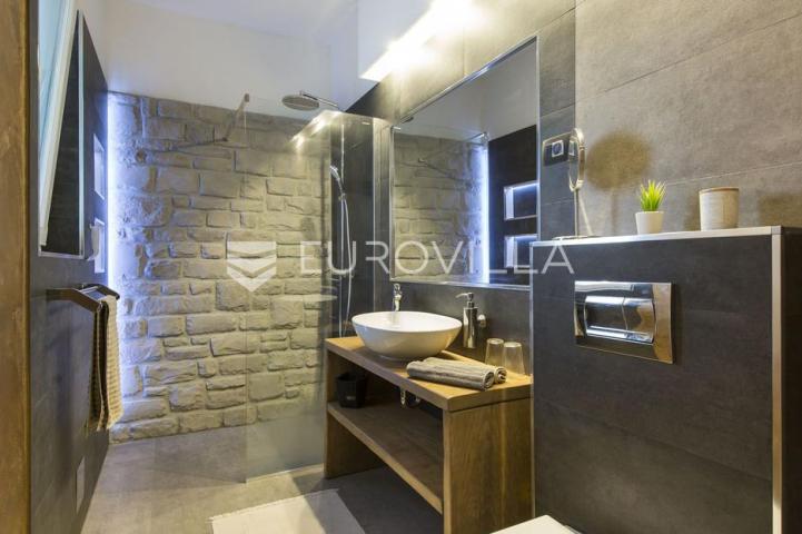Istra, Labin, prekrasna vila s pogledom na more prepuna sadržaja
