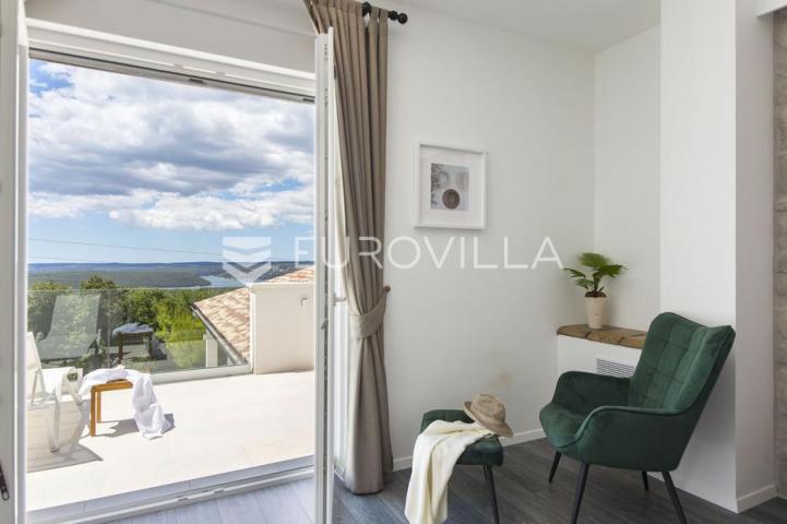 Istra, Labin, prekrasna vila s pogledom na more prepuna sadržaja