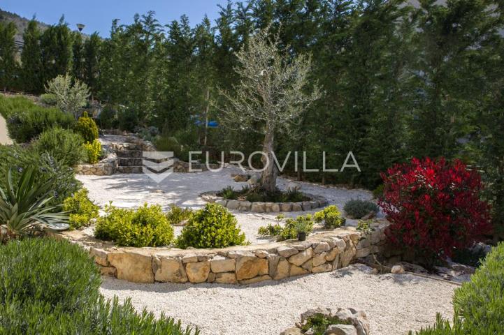 Istra, Labin, prekrasna vila s pogledom na more prepuna sadržaja