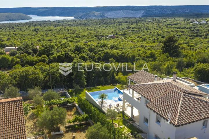 Istra, Labin, prekrasna vila s pogledom na more prepuna sadržaja