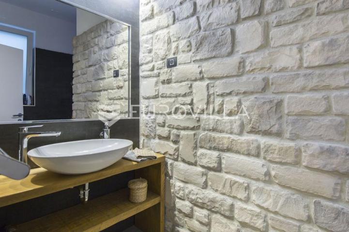 Istra, Labin, prekrasna vila s pogledom na more prepuna sadržaja