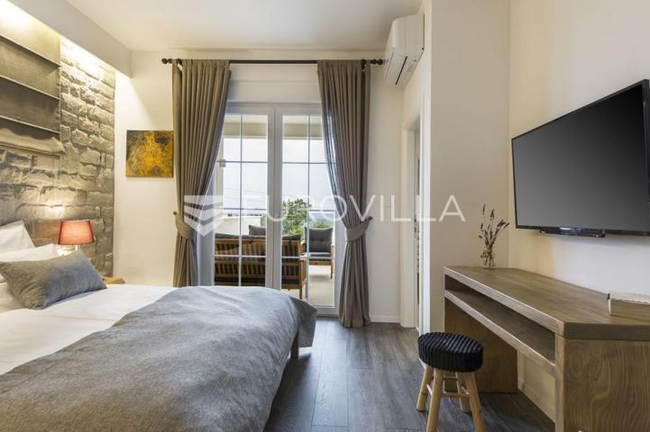 Istra, Labin, prekrasna vila s pogledom na more prepuna sadržaja