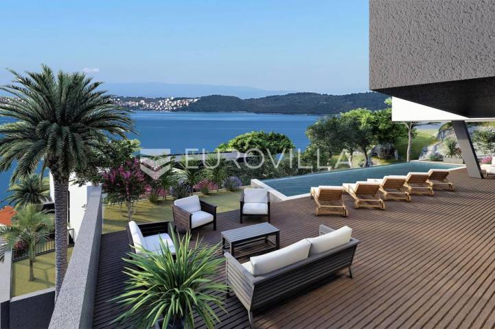 Trogir okolica, Moderna vila s bazenom i panoramskim pogledom