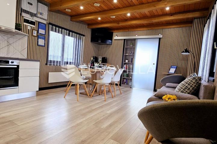 Veliko Trgovišće, prekrasna kuća za odmor 100 m2 s bazenom