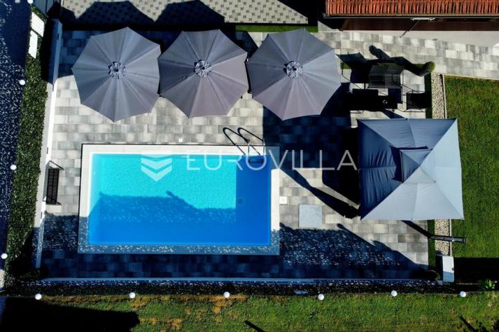 Veliko Trgovišće, prekrasna kuća za odmor 100 m2 s bazenom