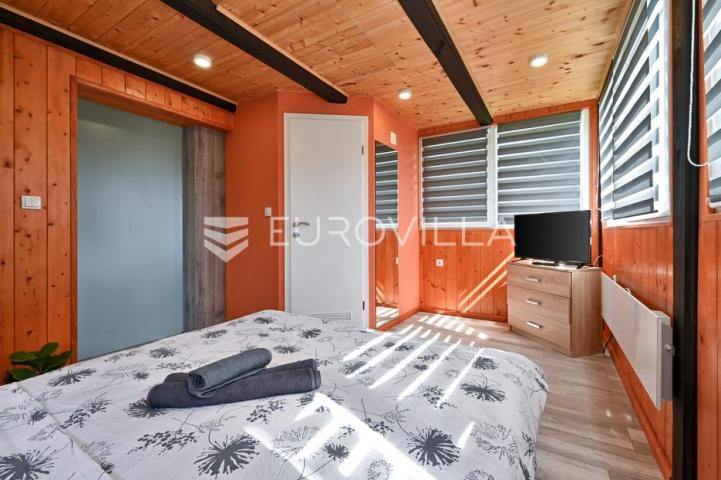 Veliko Trgovišće, prekrasna kuća za odmor 100 m2 s bazenom