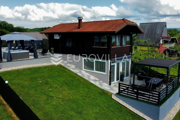 Veliko Trgovišće, prekrasna kuća za odmor 100 m2 s bazenom