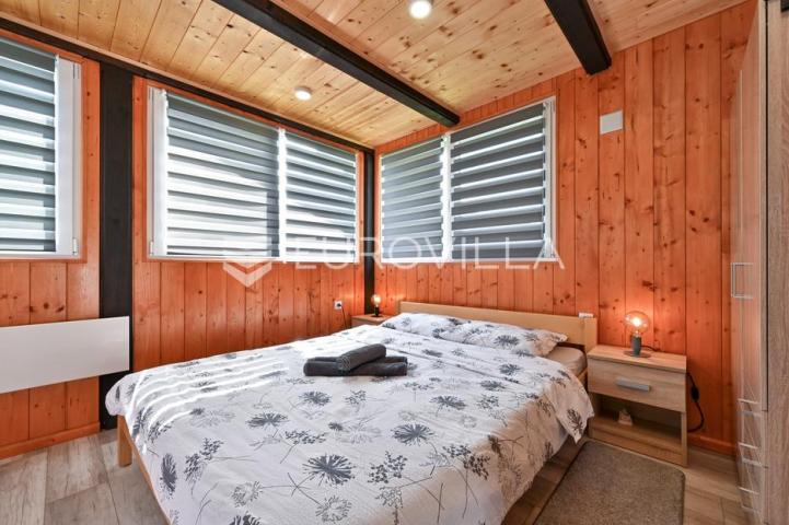 Veliko Trgovišće, prekrasna kuća za odmor 100 m2 s bazenom