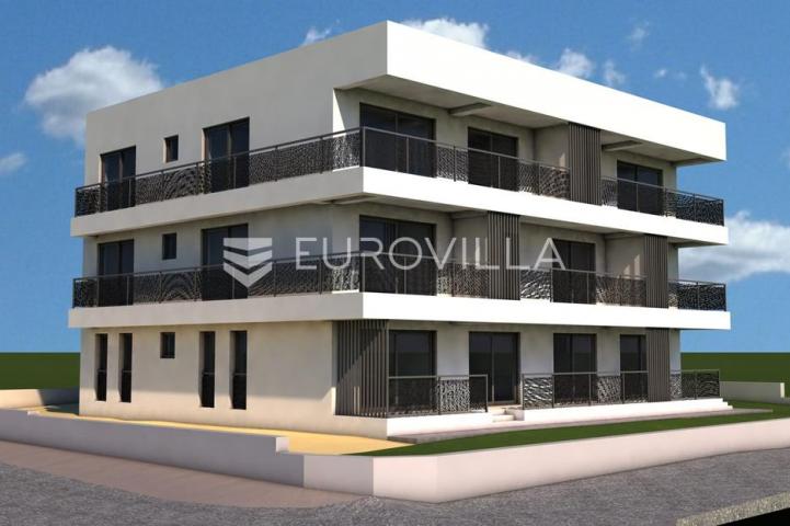Istra, Rovinj, 2 stana u prizemlju neto korisne površine od 171,44 m² s dvije spavaće sobe