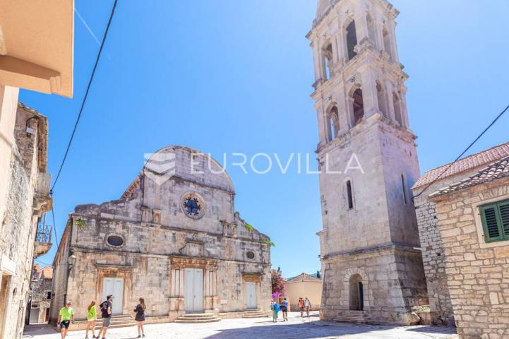 Hvar, Stari Grad, poljoprivredna parcela prvi red uz more. 