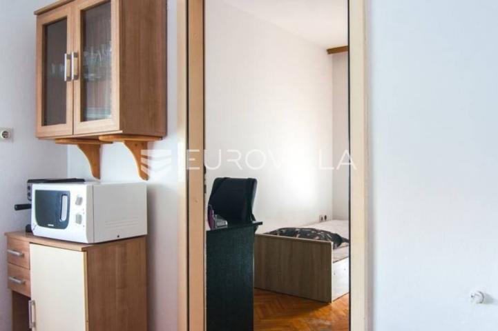 Pula, Nova Veruda, četverosobni stan 75.50 m², 45 m² vrta