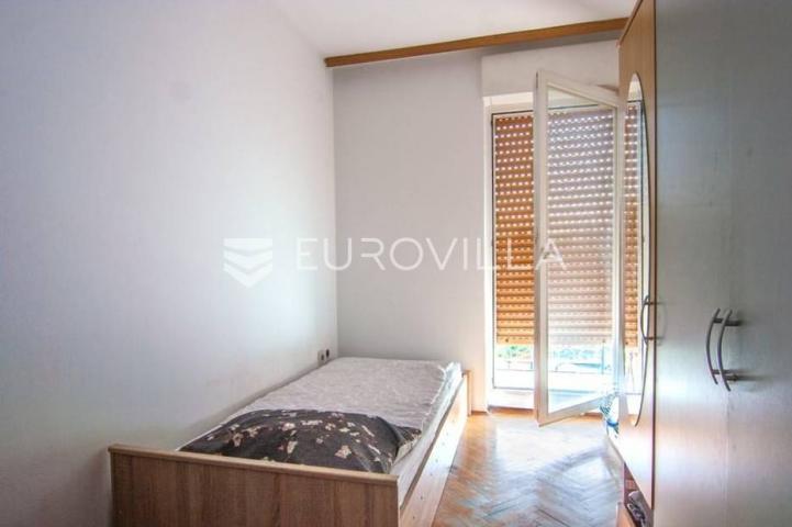 Pula, Nova Veruda, četverosobni stan 75.50 m², 45 m² vrta