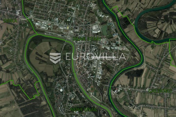 Sisak, Centar, građevinsko zemljište površine 888 m²