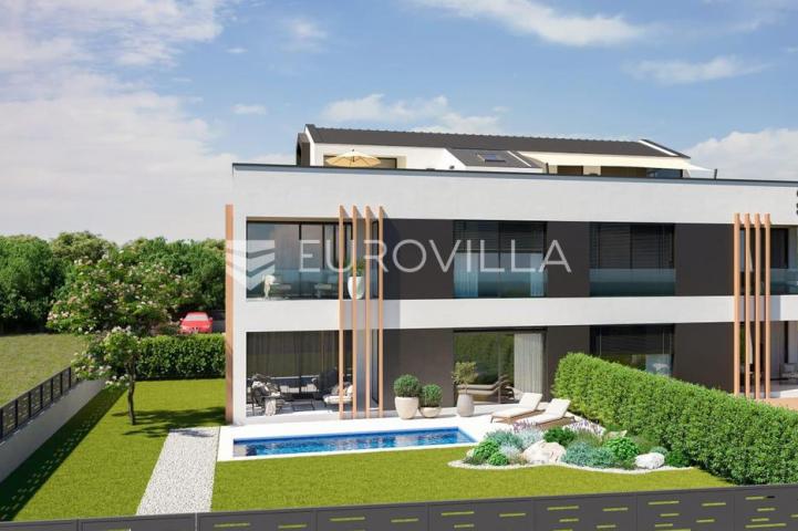 Istra, Rovinj, luksuzni stan 300 m od mora