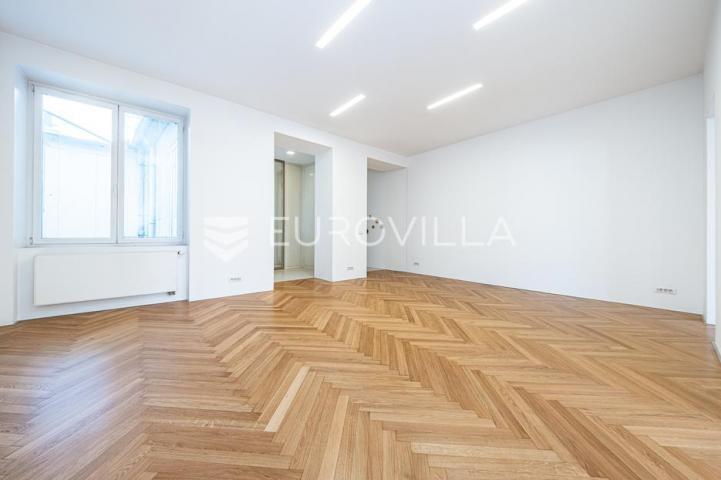 Zagreb, Centar, prekrasan trosoban stan u strogom centru, 124 m2