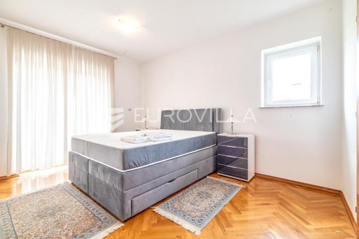 Zagreb, Maksimir, Jurja ves, četverosoban stan površine 133.8 m2 
