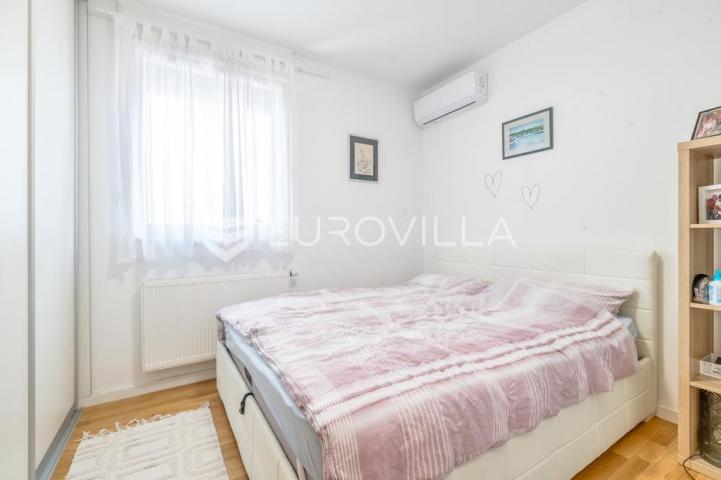 Zagreb, Dugave, trosoban stan 71 m² s vrtom