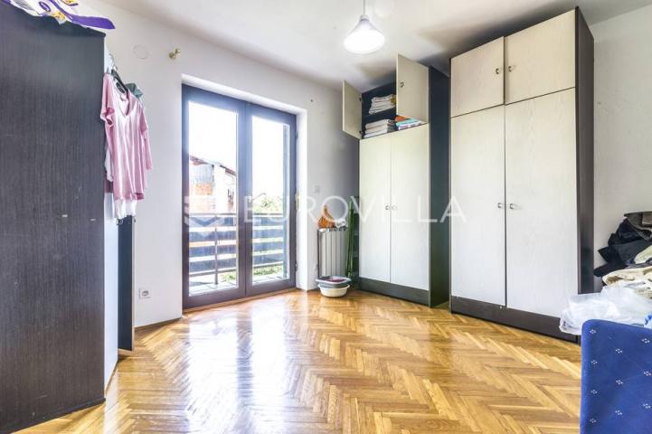 Zagreb, Gračani, odlična kuća na mirnoj lokaciji s neto korisnom površinom od 504,32 m²