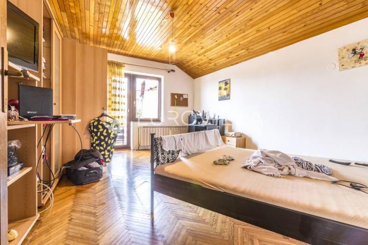 Zagreb, Gračani, odlična kuća na mirnoj lokaciji s neto korisnom površinom od 504,32 m²