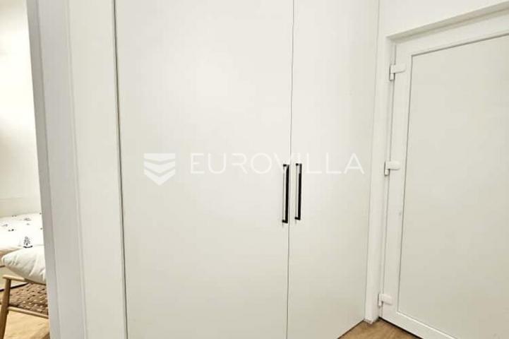 Gorski kotar, Kupjak, novoizgrađena kuća s grijanim bazenom, na parceli 1600 m²