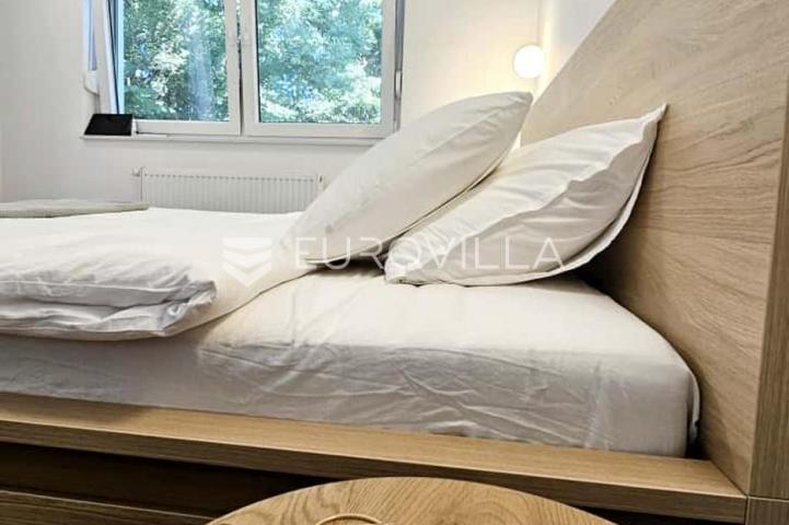 Gorski kotar, Kupjak, novoizgrađena kuća s grijanim bazenom, na parceli 1600 m²