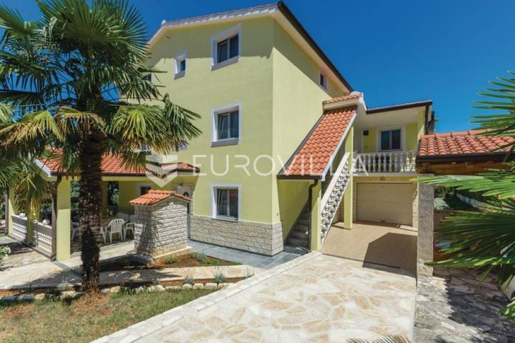 Istra, Poreč -  Impresivna vila s bazenom i apartmanima za turistički najam
