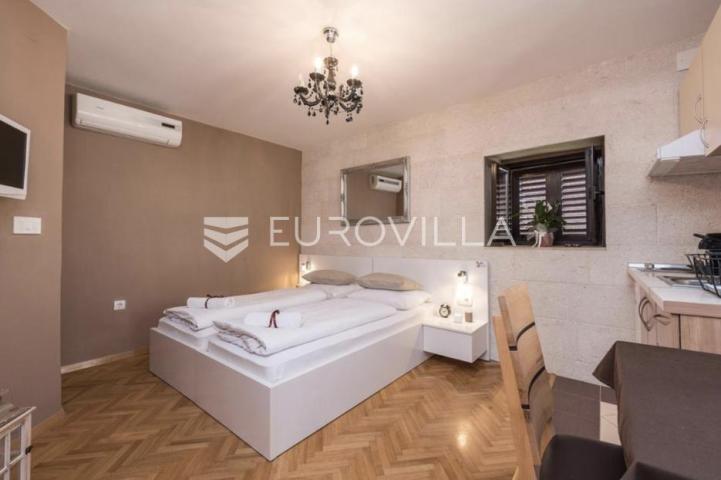 Zadar, Poluotok, obiteljski hotel u srcu Zadra, vrhunska investicija s ustaljenim poslovanjem