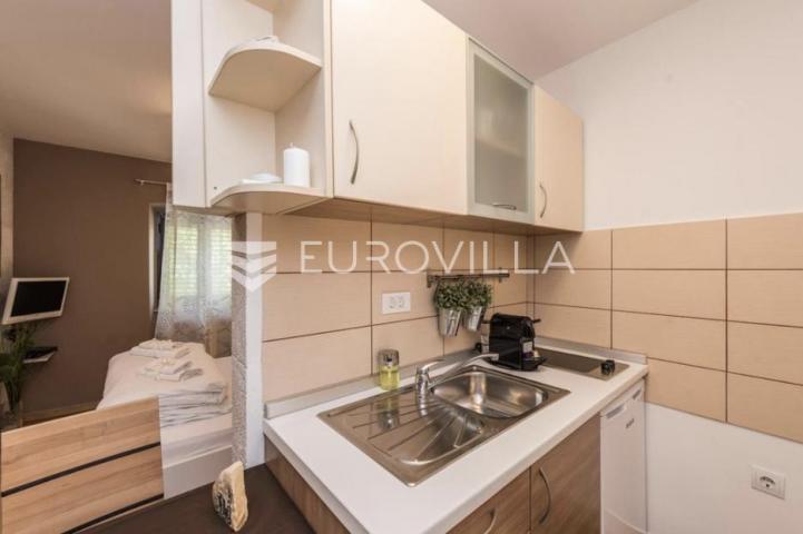 Zadar, Poluotok, obiteljski hotel u srcu Zadra, vrhunska investicija s ustaljenim poslovanjem