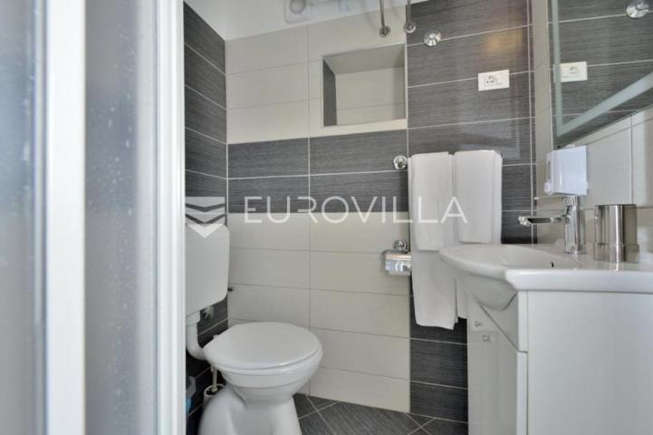 Zadar, Poluotok, obiteljski hotel u srcu Zadra, vrhunska investicija s ustaljenim poslovanjem