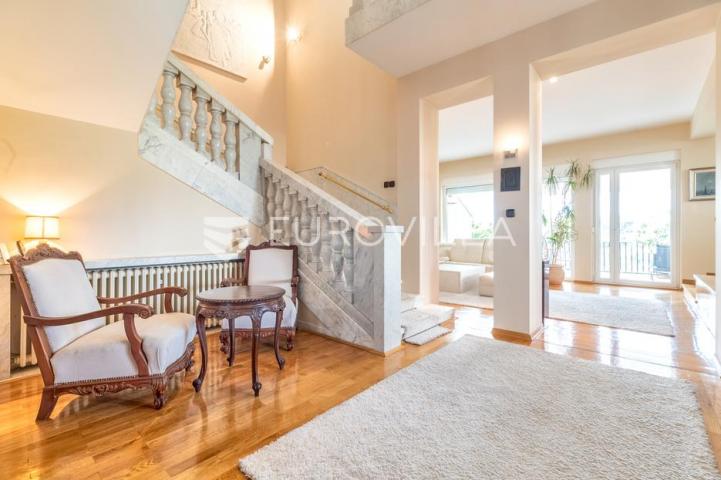 Zagreb, Remetska cesta, prekrasna vila za najam s vrtom