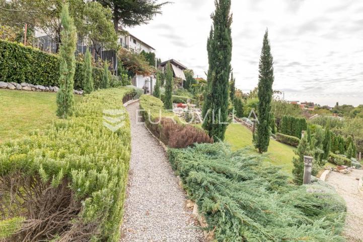 Zagreb, Remetska cesta, prekrasna vila za najam s vrtom
