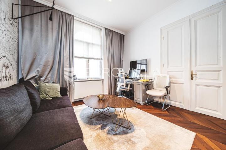 Zagreb, Centar, luksuzno poslovno, stambeni prostor 90 m²