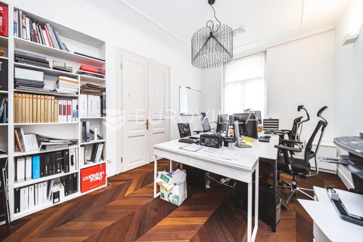 Zagreb, Centar, luksuzno poslovno, stambeni prostor 90 m²