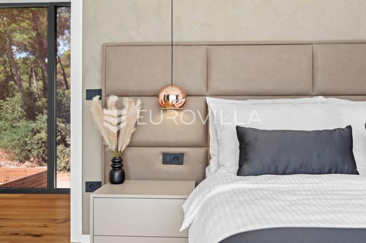 Istra, Medulin, prekrasna moderna dvojna vila 220 m²