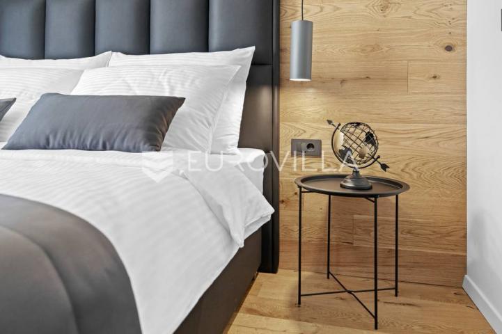 Istra, Medulin, prekrasna moderna dvojna vila 220 m²