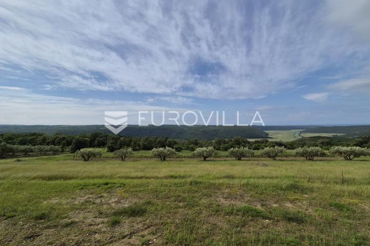 Istra, Grožnjan, vila s bazenom panoramskim pogledom 