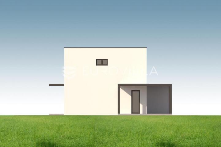 Mandre, trosobni dvoetažni stan s privatnim bazenom i dvorištem u najljepšoj ulici 136,6 m²