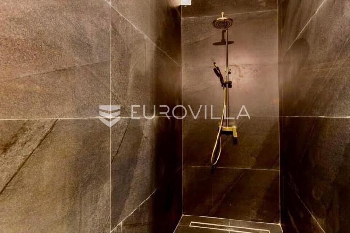 Strožanac najam dvosobnog stan s vrtom bazenom, saunom i jacuzzijem 