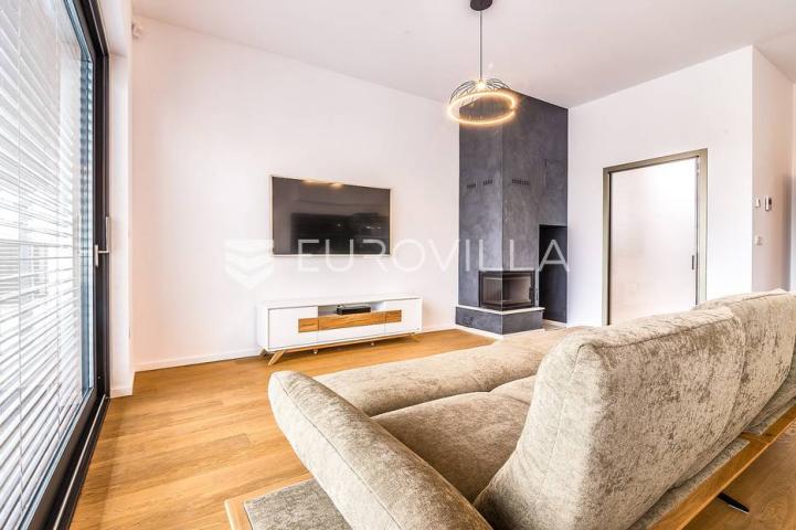 Samobor, Giznik EKSLUZIVNA NOVOGRADNJA vila 286 m2 na parceli 500 m2