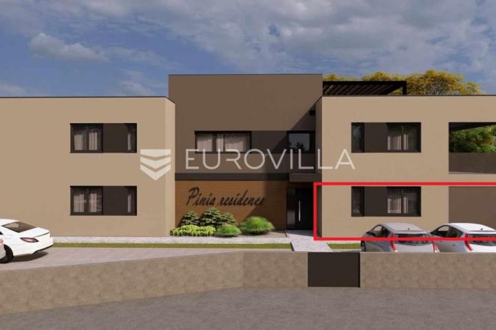 Istra, Poreč, dvosobni stan u prizemlju s vrtom od 120m2