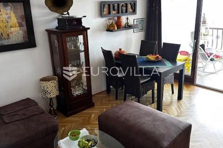 Crikvenica, Selce, trosoban stan, 76,54 m², 2 garaže, balkon, pogled