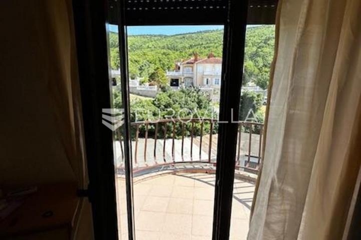 Crikvenica, Selce, trosoban stan, 76,54 m², 2 garaže, balkon, pogled