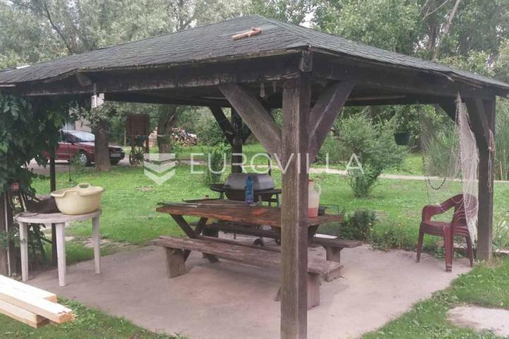 Šag, Valpovo, poljoprivredno zemljište s ribnjakom, površine 38.836 m²