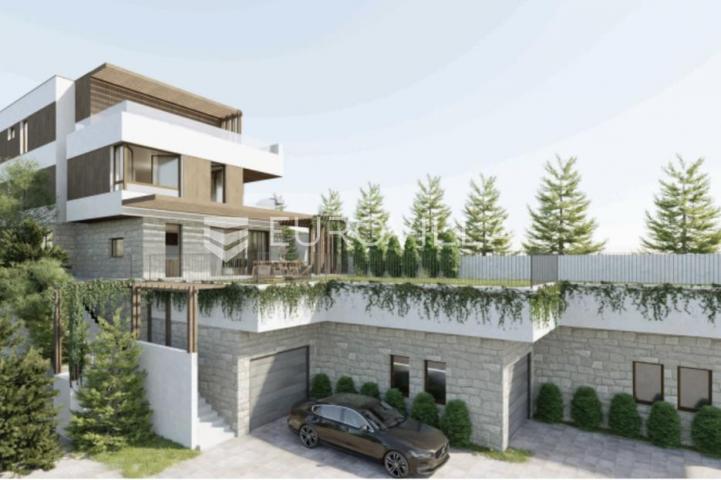 Zagreb, Remete, luksuzan četverosoban stan s vrtom 155 m²