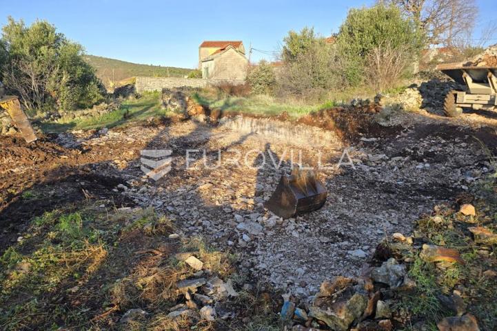 Marina, Vinišće, zemljište s dozvolom, 200 m²